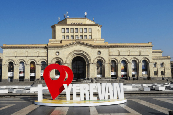 ԱՆՀԱՏԱԿԱՆ ԷՔՍԿՈՒՐՍԻԱ Երևանում. Մեգերյան Կարպետ, թանգարաններ և Կոնյակի գործարան