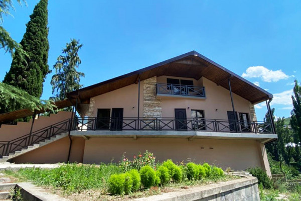 Թումանյանս հաուս