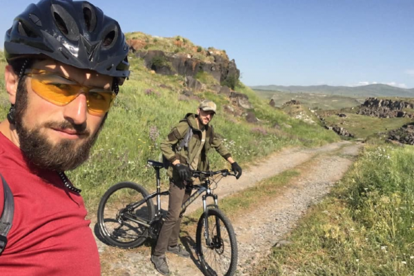 Անհատական լեռնային հեծանվային արշավ Լեռնուտ-Ծակ