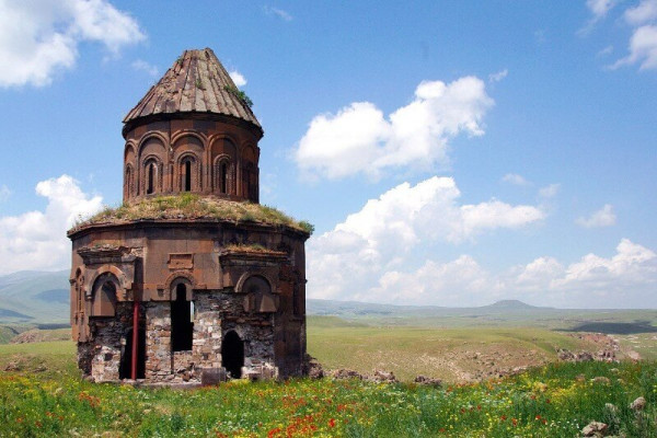 Խմբային էքսկուրսիա. Տեսնենք Անին և Երերույքը