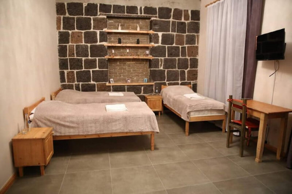 Էմմա հյուրատուն