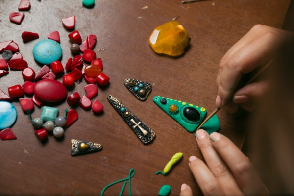 Պոլիմեր կավով զարդերի կամ հուշանվերների պատրաստում և թեյախմություն