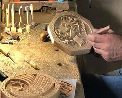 Փայտի գեղարվեստական մշակում՝ Գրիգոր Հովսեփյանի ներկայացմամբ